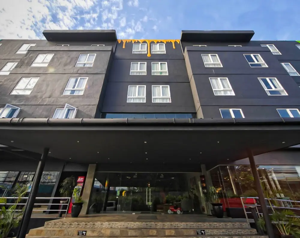 CELLA 1-Premium Campus